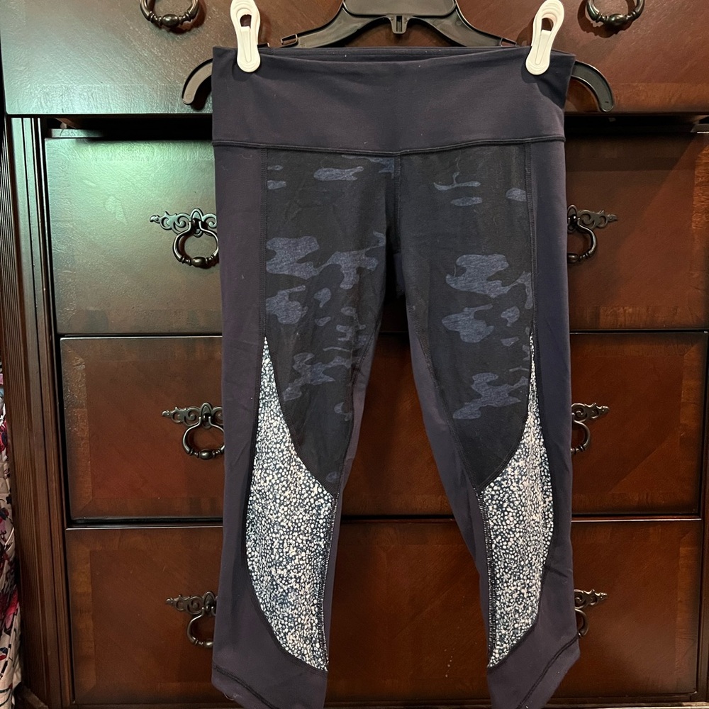 lululemon athletica Navy blue and Gray Patterned Leggings